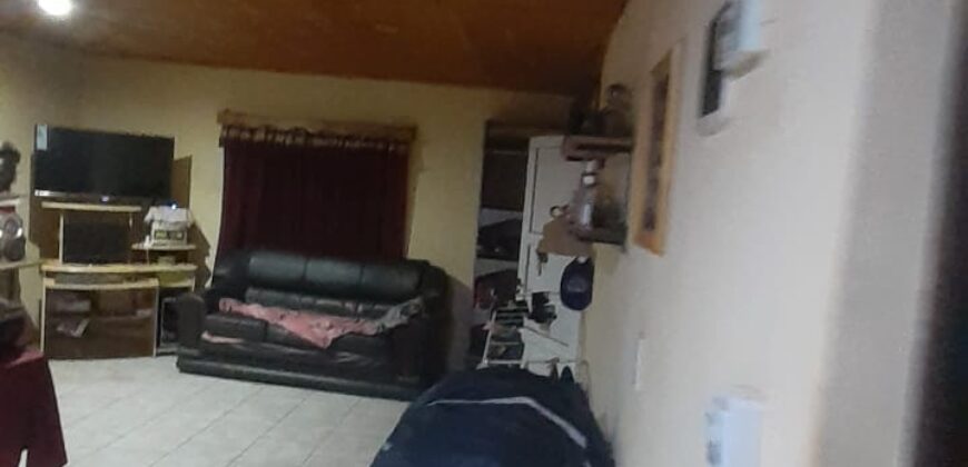 2 Casas en Barrio Weber